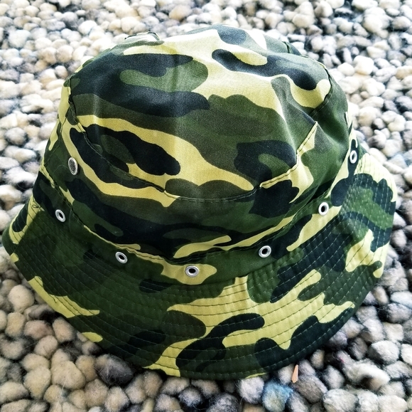 Camo Print Bucket Hat - Picture 4 of 4